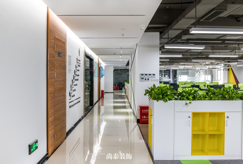 走廊裝修實拍圖