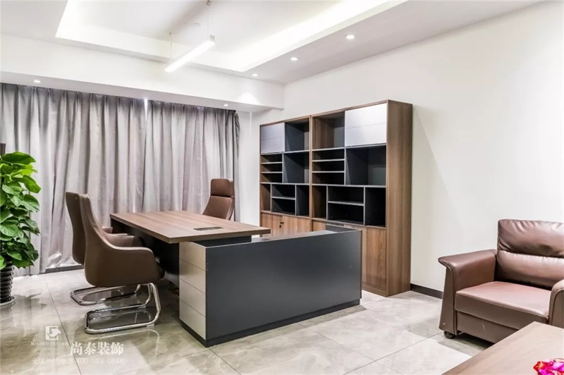 經(jīng)理辦公室裝修實(shí)景圖