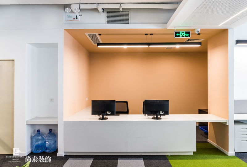 小辦公室裝修實(shí)景圖