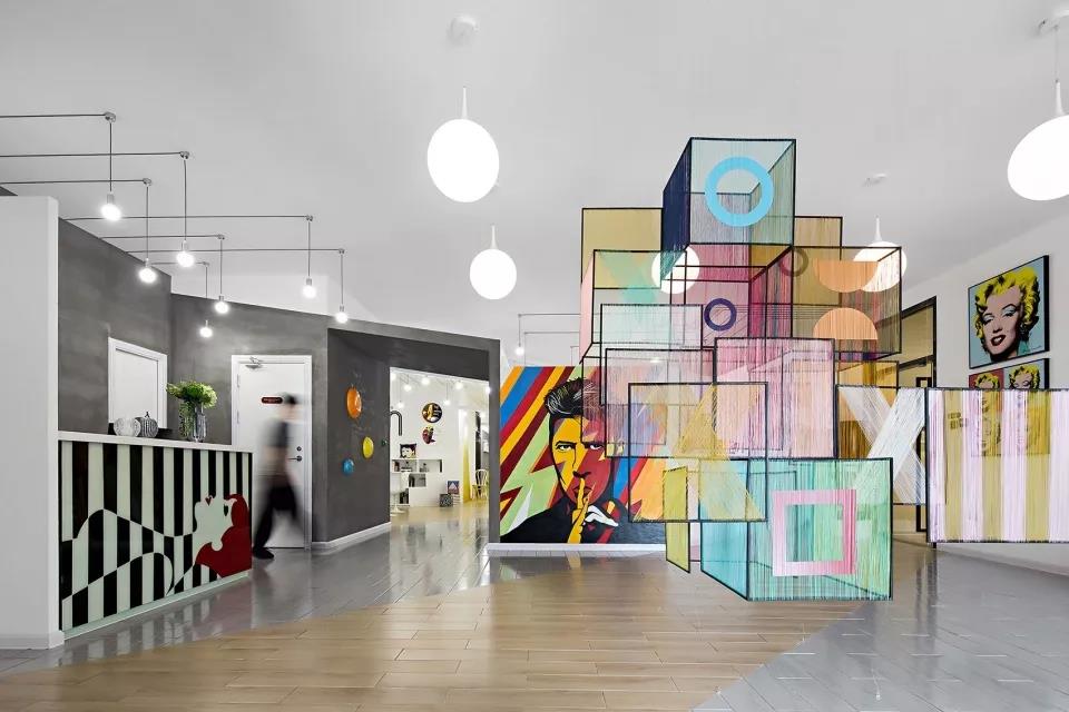 辦公室藝術(shù)裝置隔斷實(shí)景圖