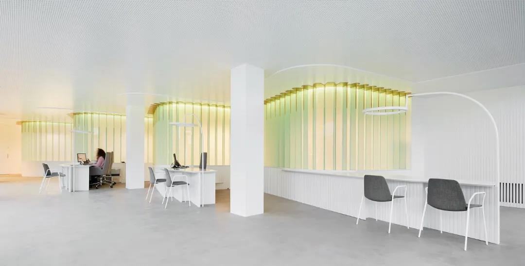 現(xiàn)代美式風(fēng)格辦公室裝修圖片