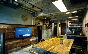 辦公室裝修效果圖:結(jié)合住家工作，獨(dú)創(chuàng)又多元的工業(yè)風(fēng)格空間