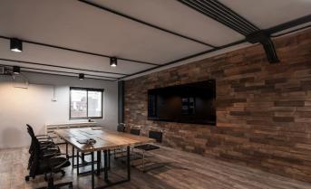 有如咖啡館般的輕工業(yè)風(fēng)格，打造靈感爆棚的辦公室工作空間 