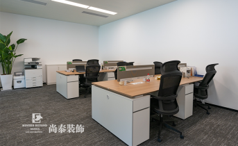 小面積辦公室裝修，如何顯得寬敞